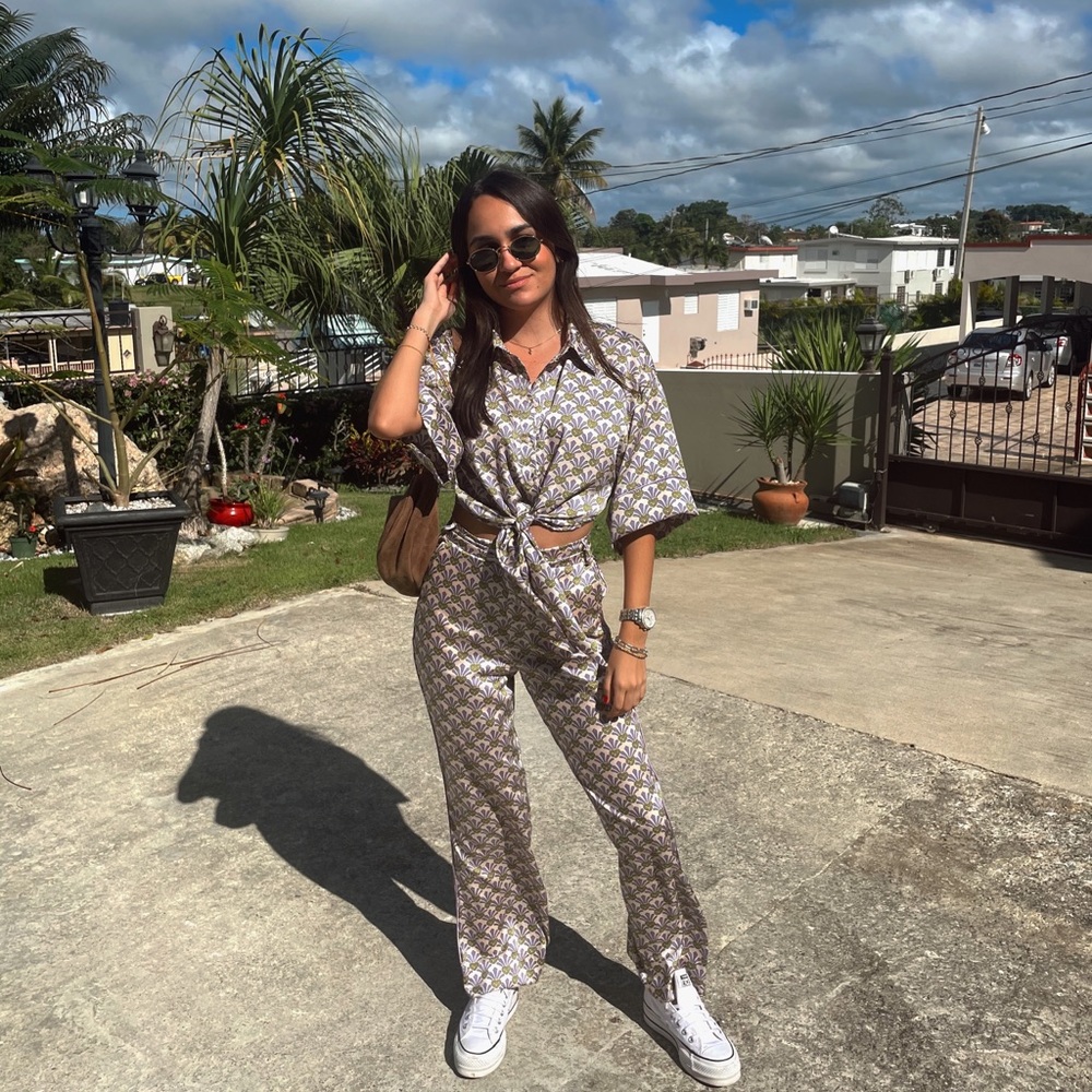 Meet your Posher, Alejandra